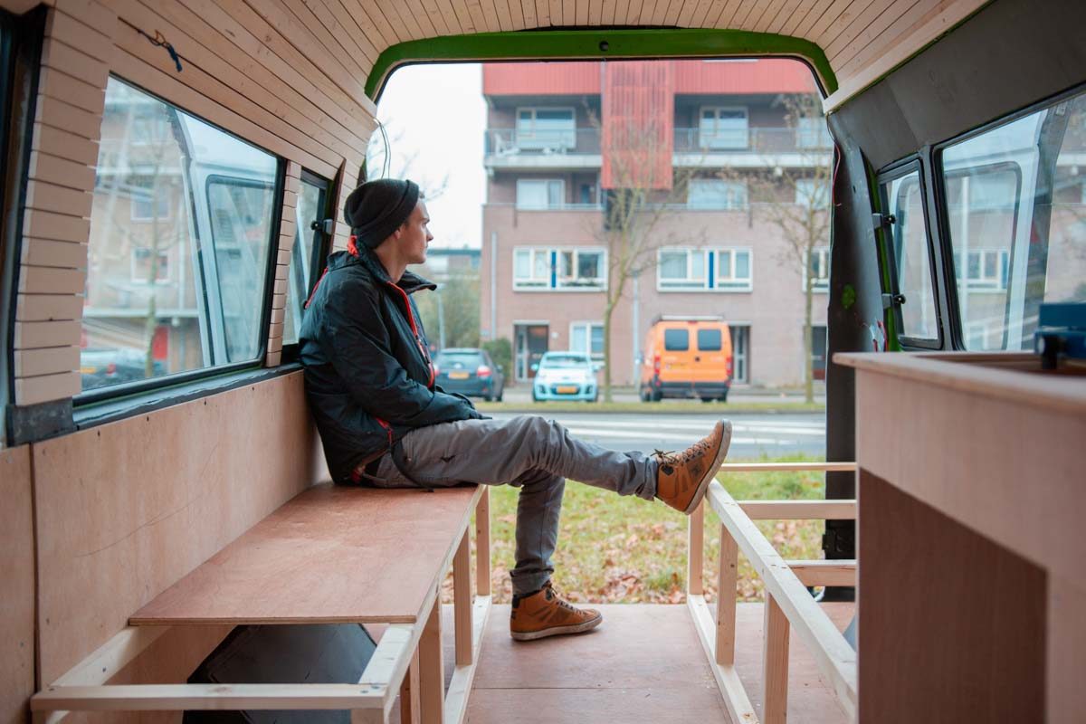 Zelf een camper bouwen Busleven Busje ombouwen en inrichten tot camper